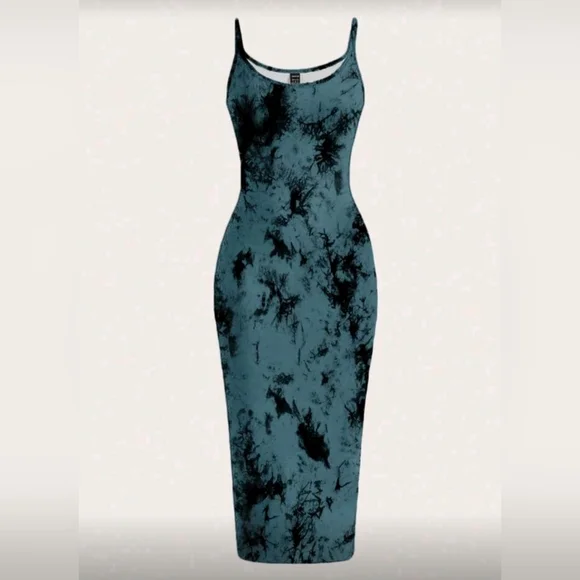 Tye Dye Dress Size Medium - Picture 2 of 3